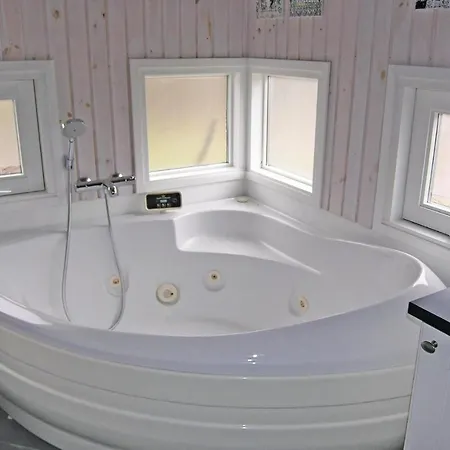 Holiday home 3 Bedroom Awesome In Tranekaer