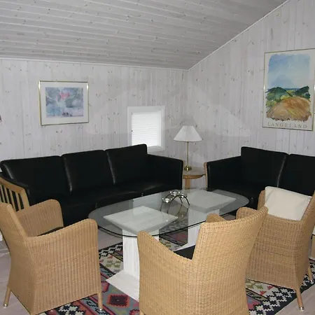 3 Bedroom Awesome In Tranekaer Holiday home Skattebolle